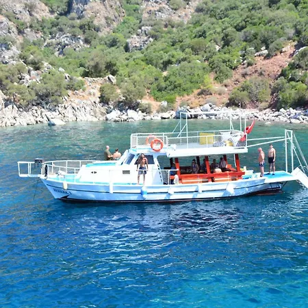 ספינת מלון Berrak1 Icmeler Private Yacht מרמריס